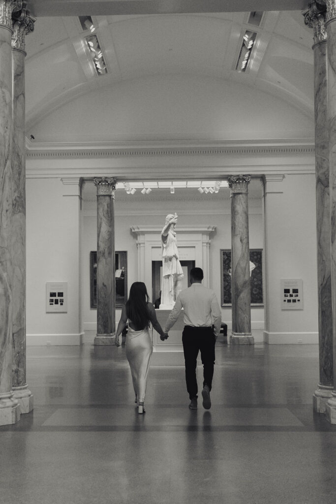 Couple engagement session at Virginia Museum of Fine Arts